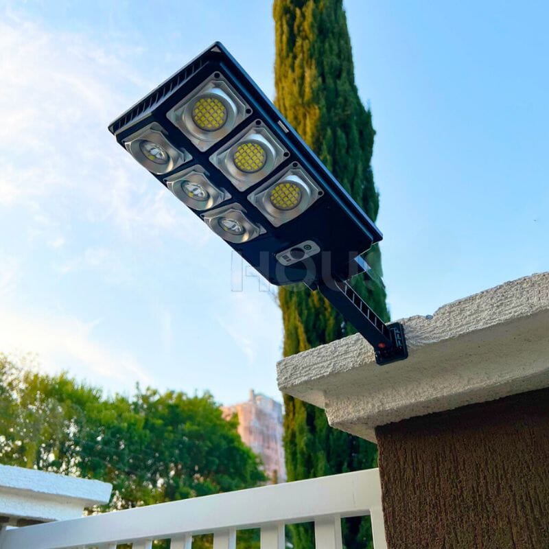 Luminária Solar com Sensor 300W Home Lar 